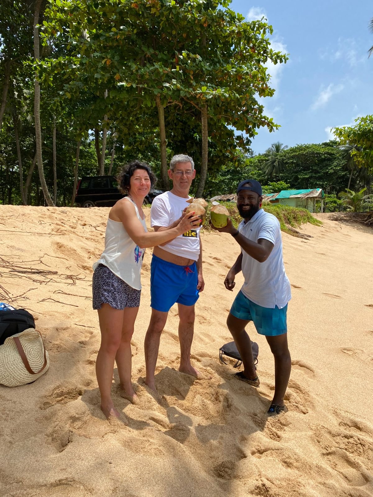 WhatsApp Image 2025-09-03 at 09.38.18 (3) Guia de turismo sao tome